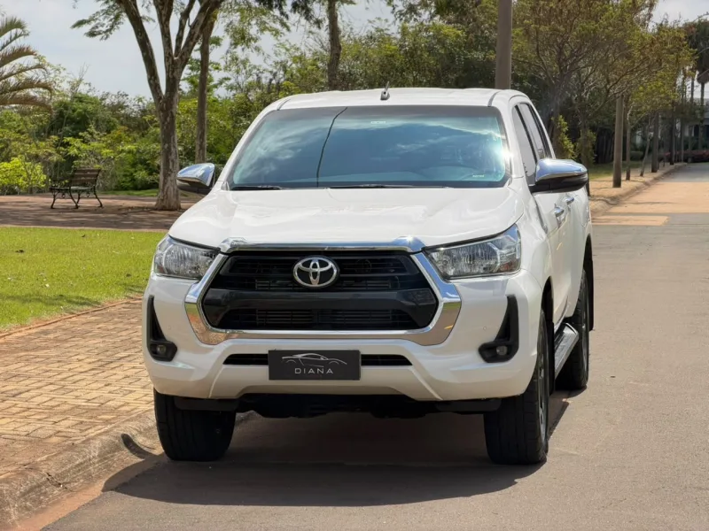 Toyota Hilux CRV — foto 2
