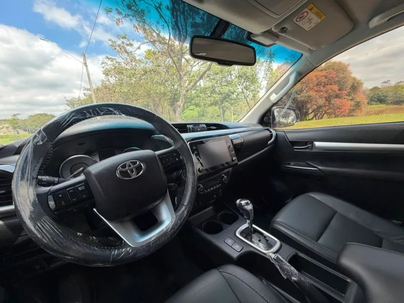 Toyota Hilux CRV — foto 6